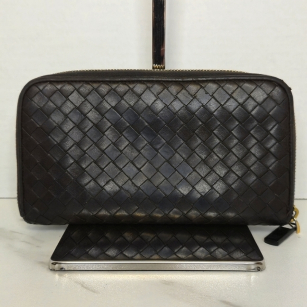 Bottega Veneta Intrecciato Leather Long Zip Wallet